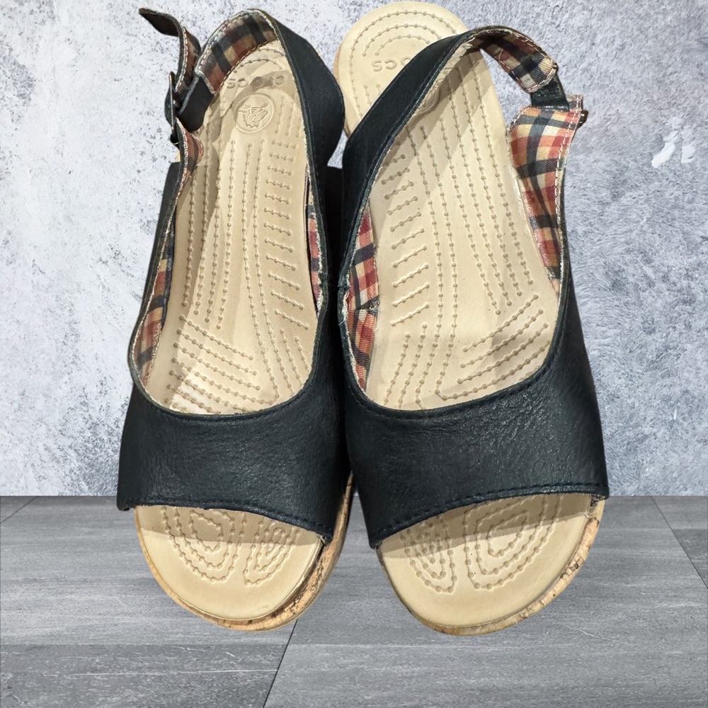 Crocs Womens A-Leigh Brown Leather Slingback Peep Toe Cork Wedge EUC